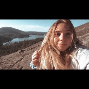 Meet your Posher, Ella